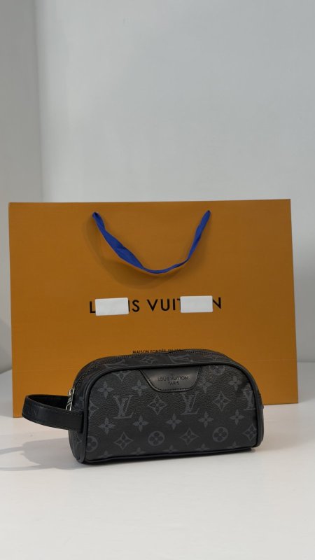شنطة يد LV كوالتي ماستر